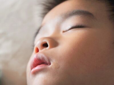 Fatigue, ronflements, TDAH : votre enfant est cerné… de dangers !